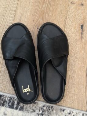 Beek Shoes Size 10